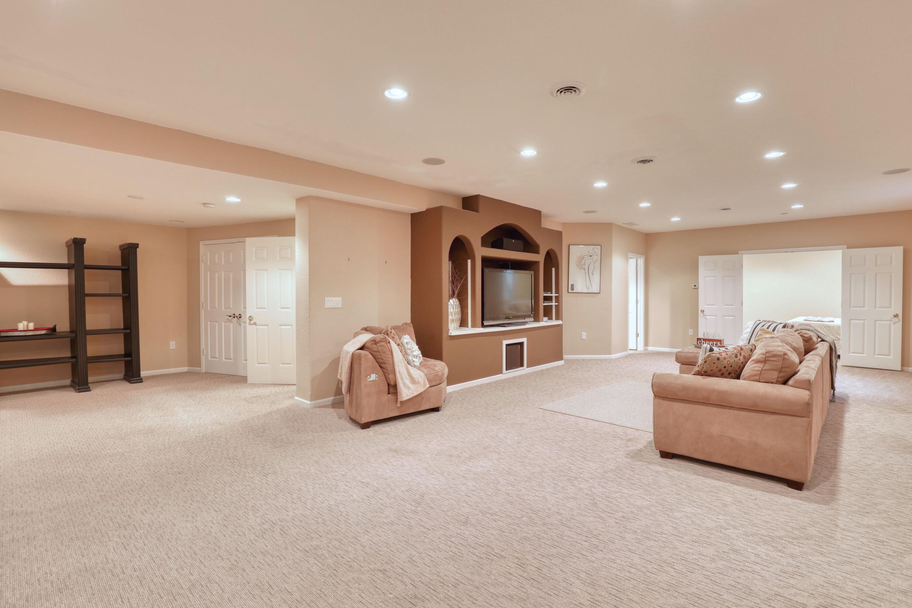 6958 South Craig Court Franklin, WI 53132 - Photo 38 of 61 Basement