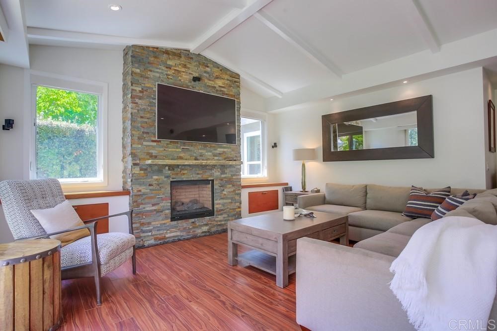 907 Poppy Lane Carlsbad, CA 92011 - Photo 12 of 61