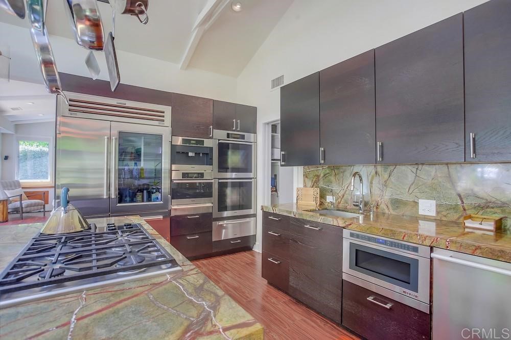 907 Poppy Lane Carlsbad, CA 92011 - Photo 21 of 61