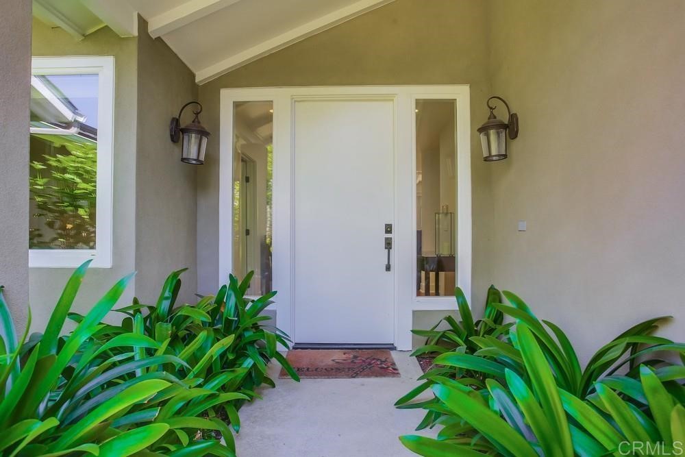 907 Poppy Lane Carlsbad, CA 92011 - Photo 6 of 61