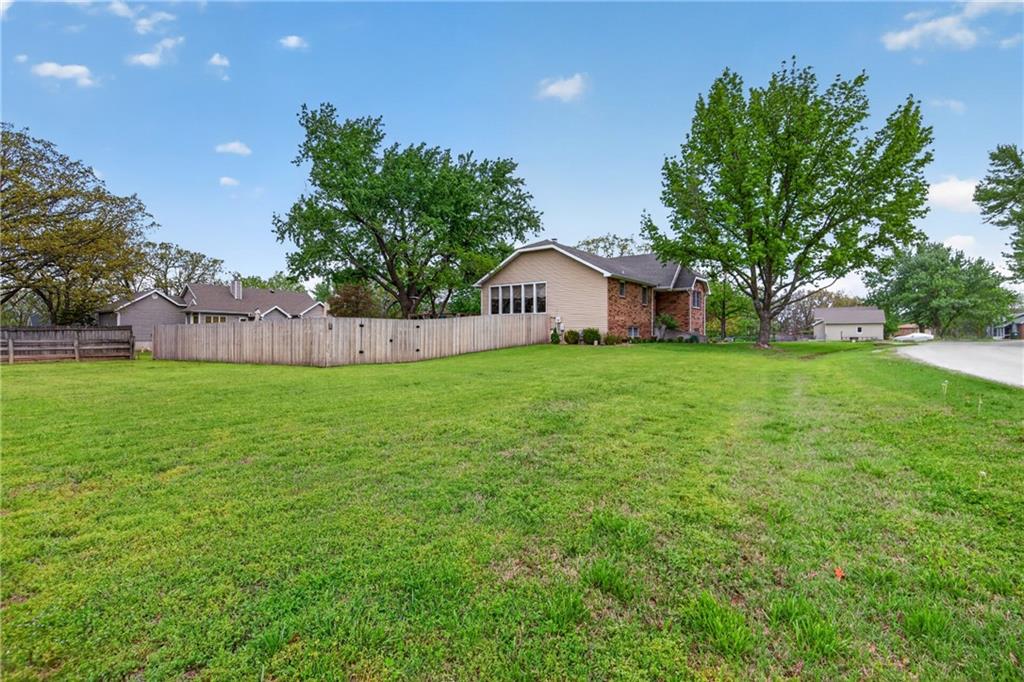 18916 South 1488th Road Nevada, MO 64772 - Photo 5 of 52