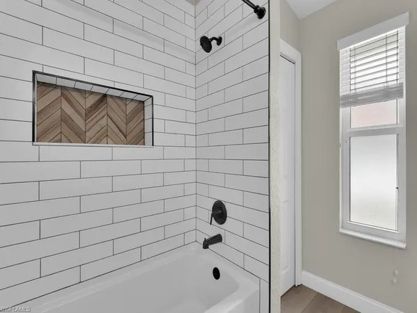 $3,500 | 6070 Lancewood Way, Naples, FL 34116