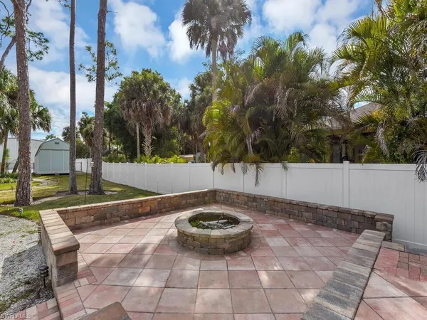 $3,500 | 6070 Lancewood Way, Naples, FL 34116