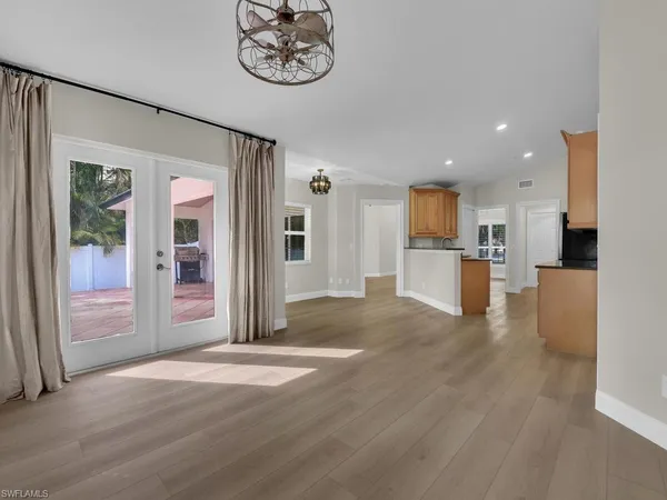 $3,500 | 6070 Lancewood Way, Naples, FL 34116