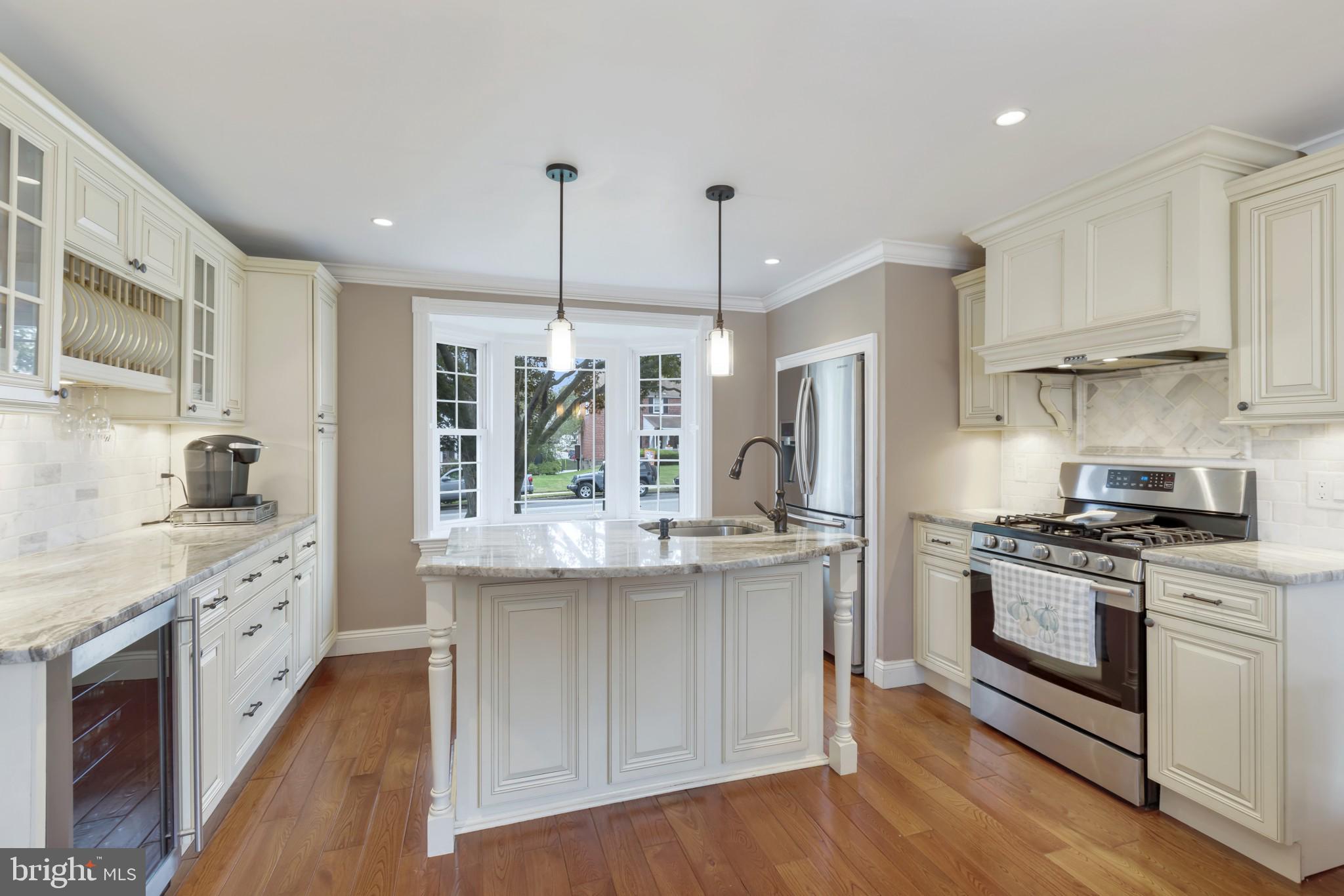 407 Heatherwood Road Havertown, PA 19083 - Photo 2 of 26 Gallery Image 2