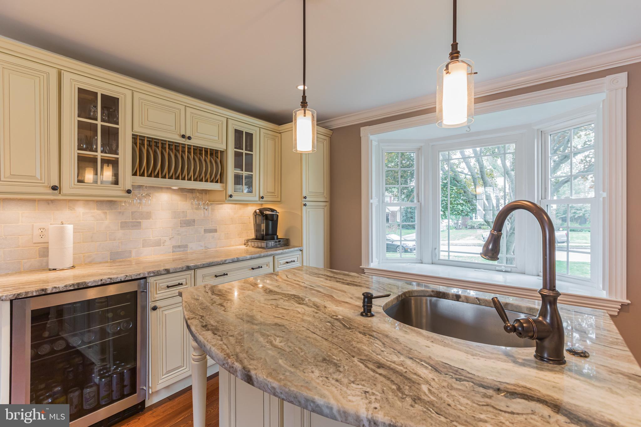 407 Heatherwood Road Havertown, PA 19083 - Photo 4 of 26 Gallery Image 4