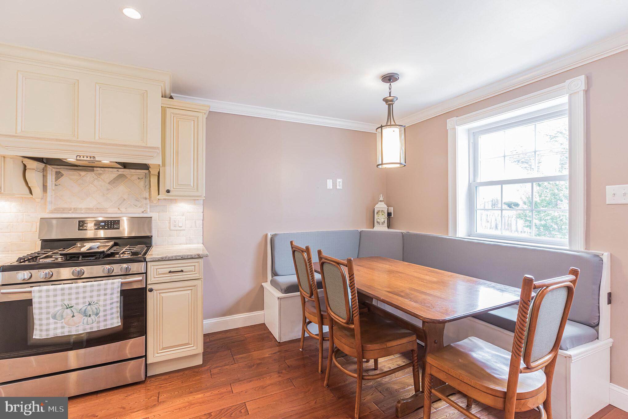 407 Heatherwood Road Havertown, PA 19083 - Photo 6 of 26 Gallery Image 6