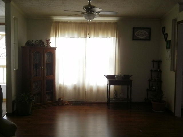 18 Tennessee Stone Road Crossville, TN 38555 - Photo 9 of 26 18 TENNESSEE STONE RD. PHOTOS 2 012