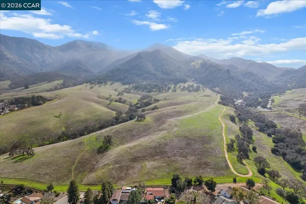 $750,000 | 599 Mt Dell Drive, Clayton, CA 94517