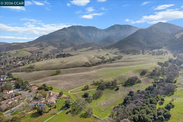 $750,000 | 599 Mt Dell Drive, Clayton, CA 94517
