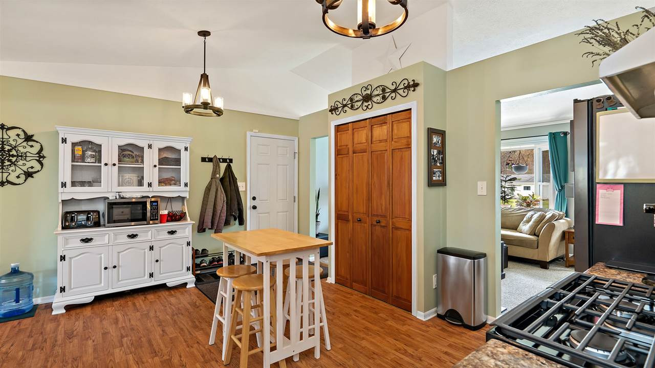 5849 Squires Road Jackson, MI 49201 - Photo 7 of 38 Photo 7