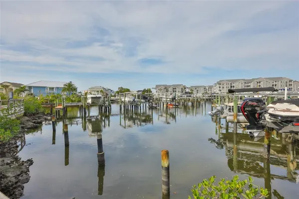 $1,795 | 5567 Sea Forest Drive, Unit 122, New Port Richey, FL 34652