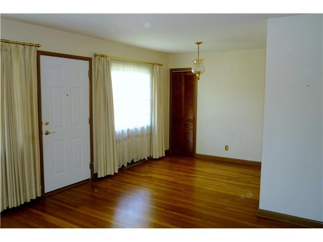 1476 Argus Road Columbus, OH 43227 - Photo 6 of 11