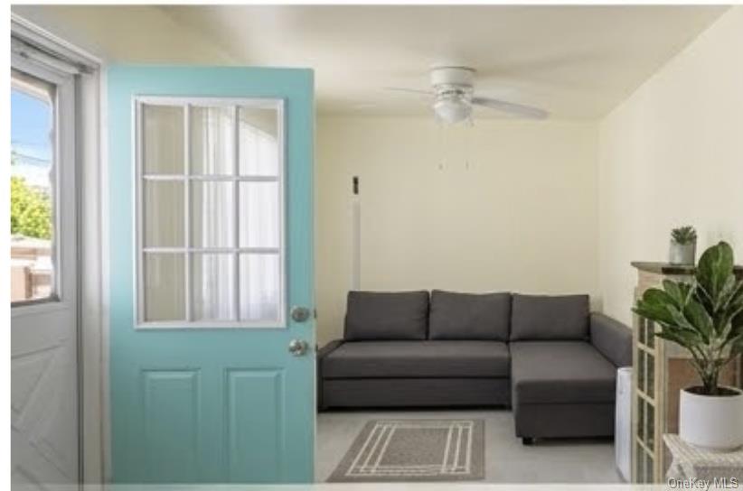 15 Cottage Road Baiting Hollow, NY 11933 - Photo 3 of 12