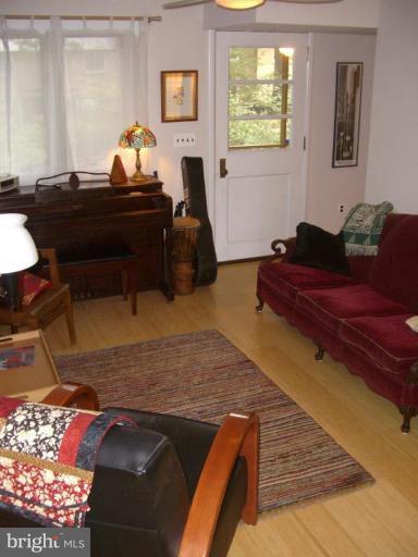 9 Ridge Road, Unit J Greenbelt, MD 20770 - Photo 8 of 12 Living Room