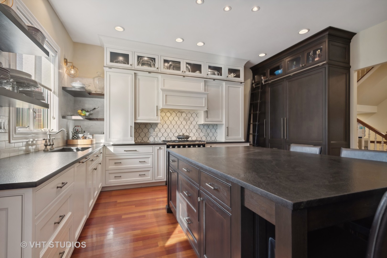 422 West County Line Road Barrington Hills, IL 60010 - Photo 17 of 66 Gallery Image 17