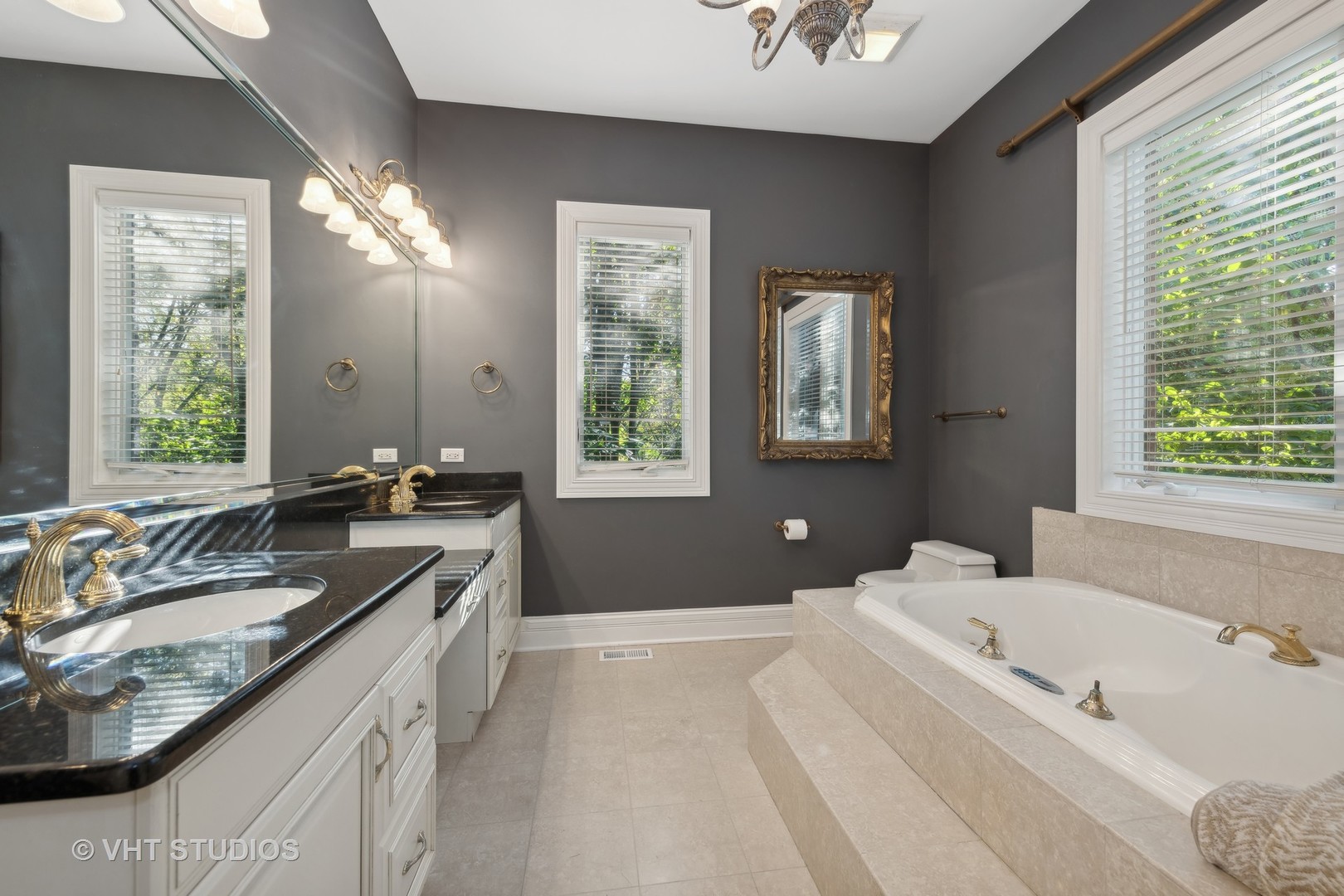 422 West County Line Road Barrington Hills, IL 60010 - Photo 29 of 66 Gallery Image 29