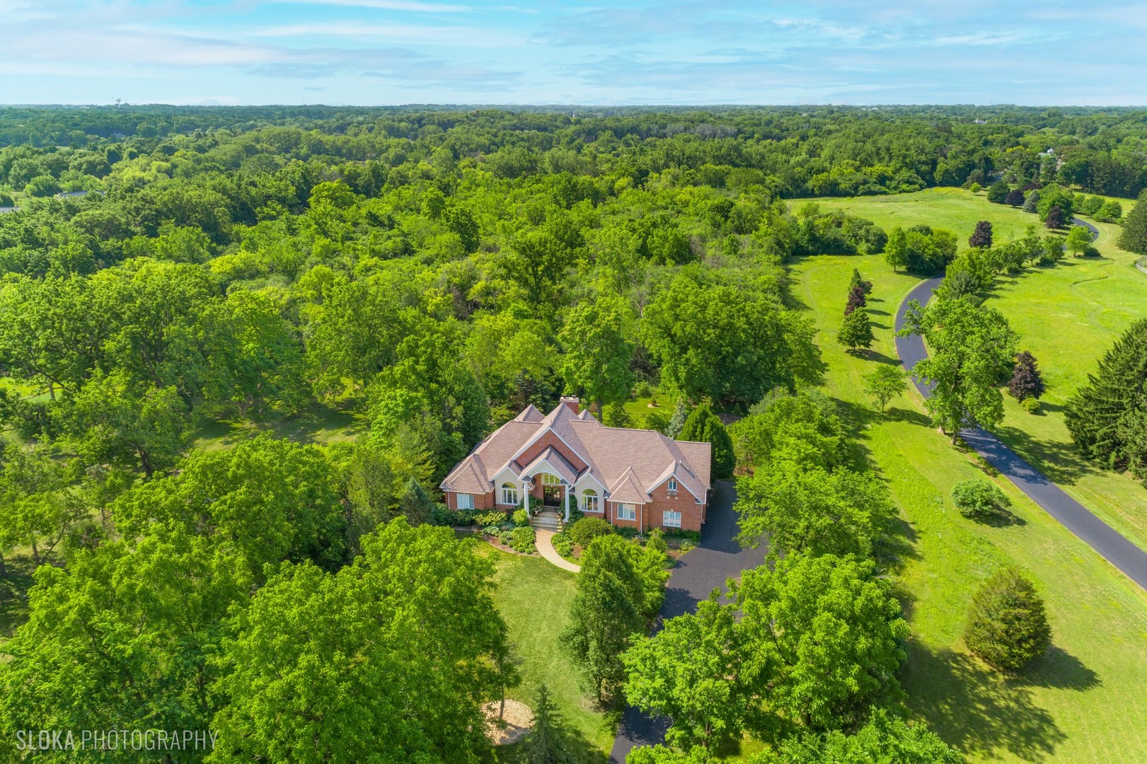 422 West County Line Road Barrington Hills, IL 60010 - Photo 3 of 66 Gallery Image 3