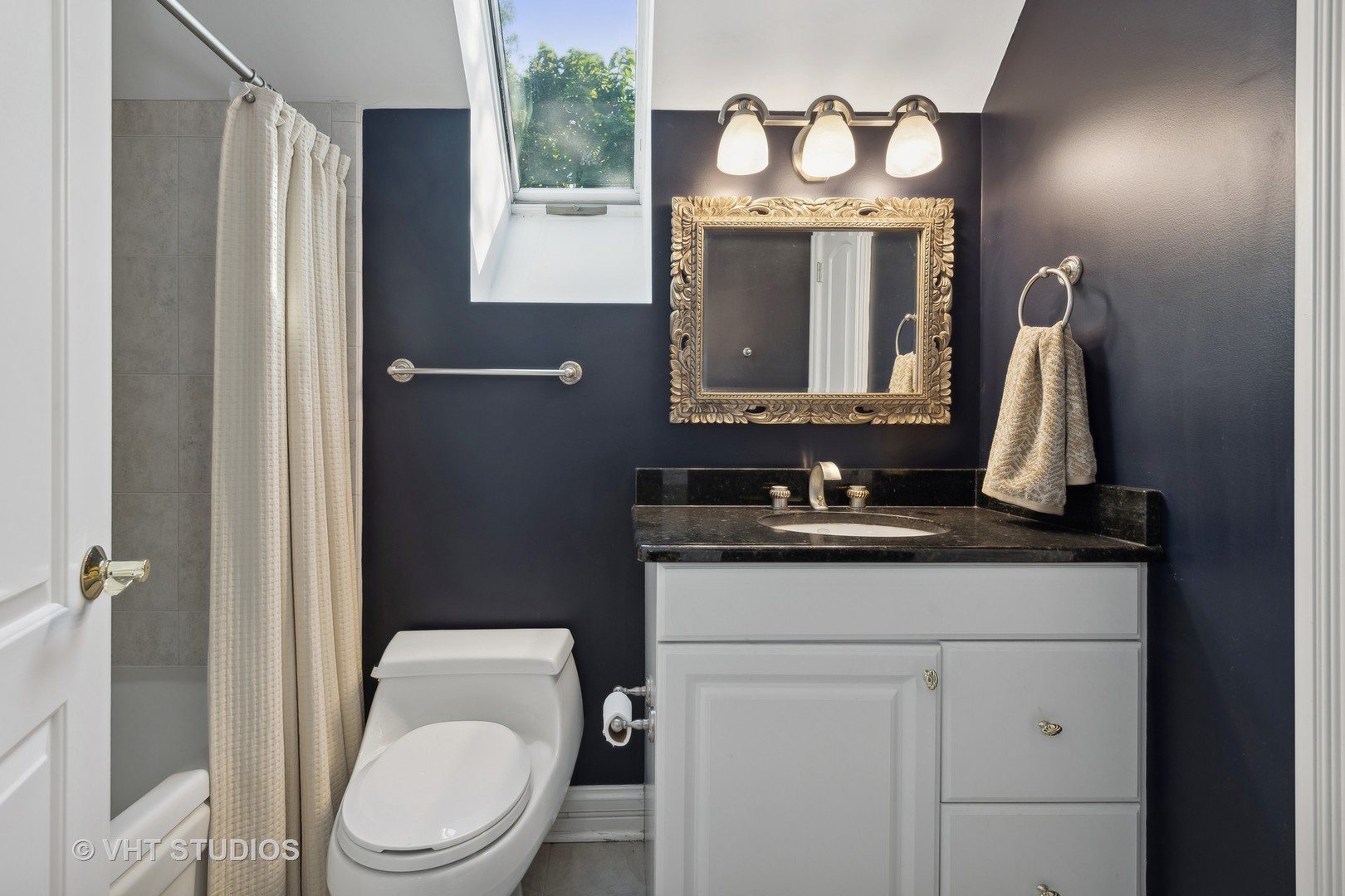422 West County Line Road Barrington Hills, IL 60010 - Photo 37 of 66 Gallery Image 37