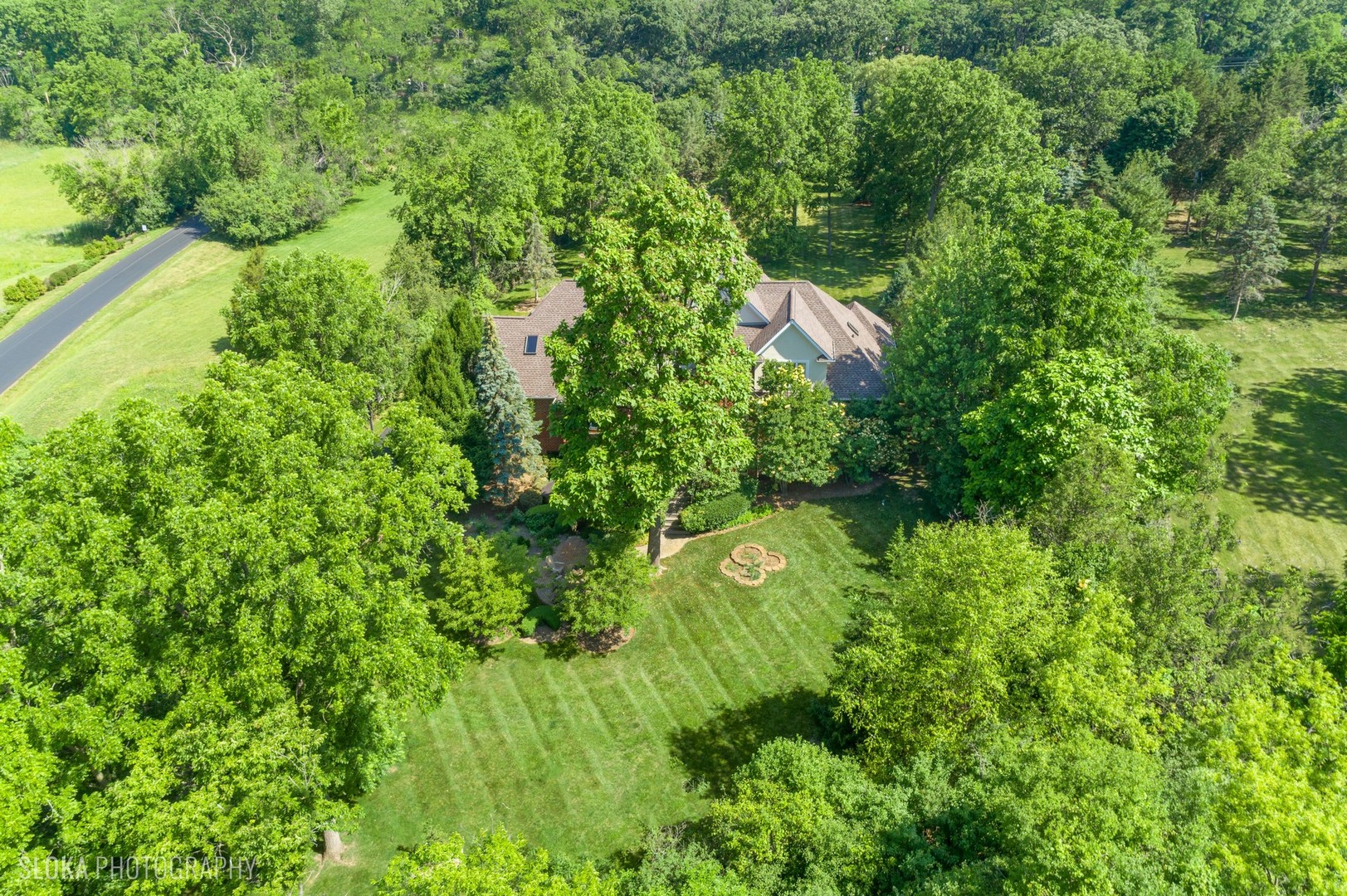 422 West County Line Road Barrington Hills, IL 60010 - Photo 4 of 66 Gallery Image 4