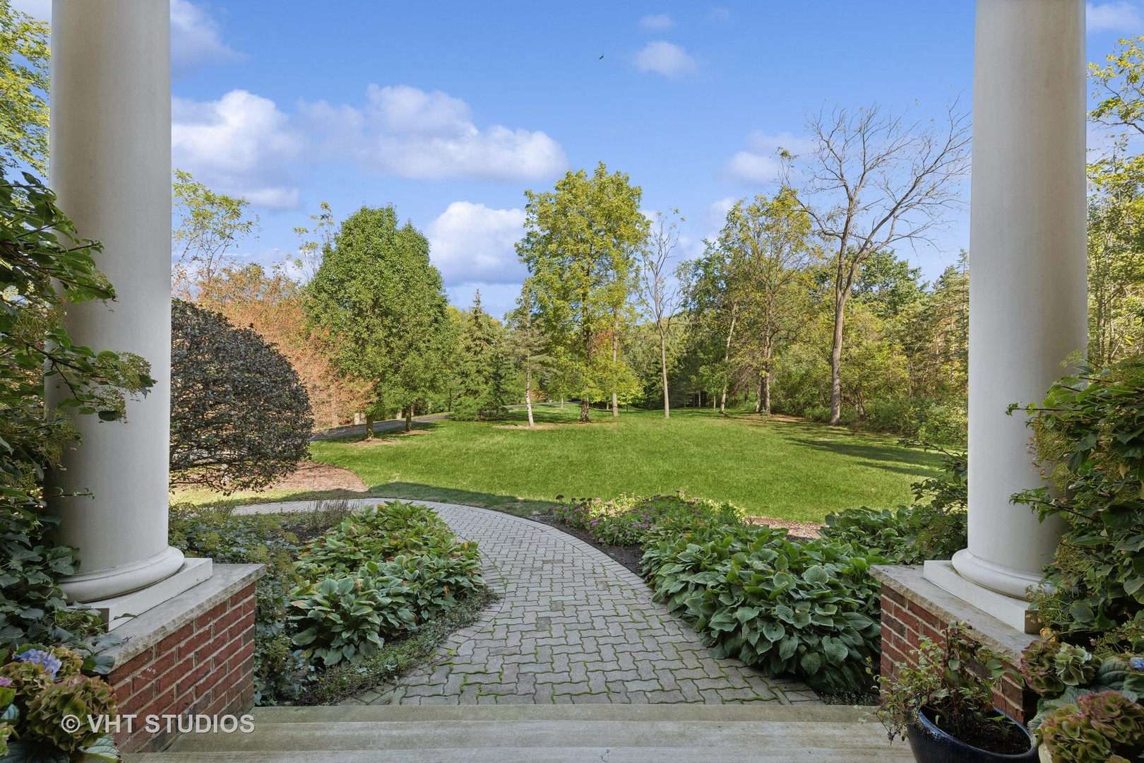 422 West County Line Road Barrington Hills, IL 60010 - Photo 10 of 66 Gallery Image 10