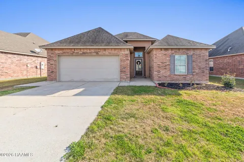$213,900 | 106 Broland Drive, Duson, LA 70529
