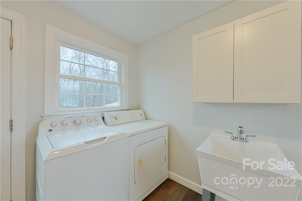 3701 Parkwood School Road Monroe, NC 28112 - Photo 23 of 36 a utility room with dryer and washer