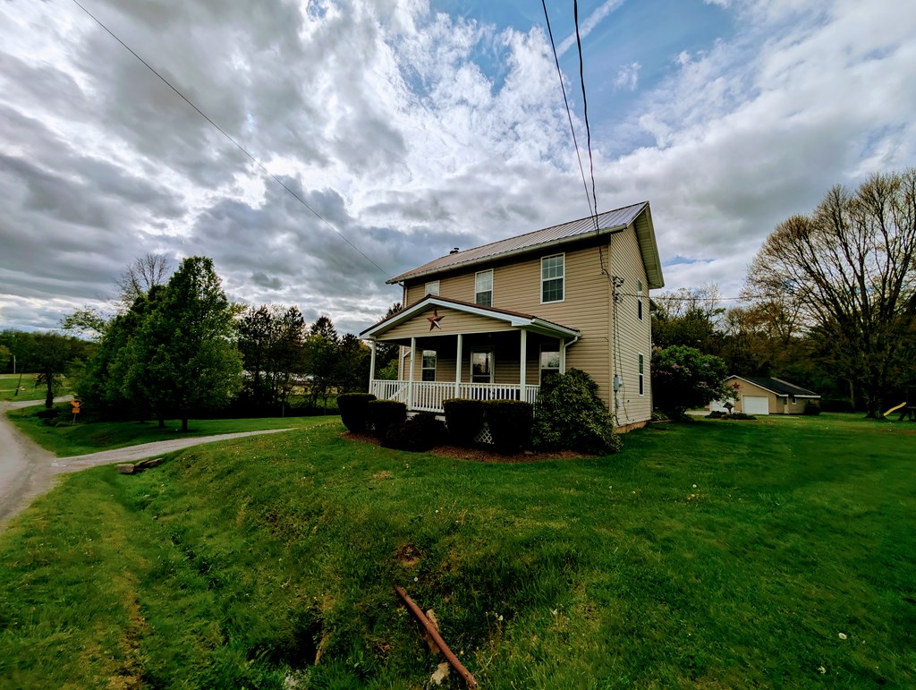 2989 Sunny Road Lickingville, PA 16332 - Photo 2 of 20