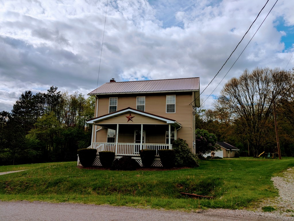2989 Sunny Road Lickingville, PA 16332 - Photo 3 of 20