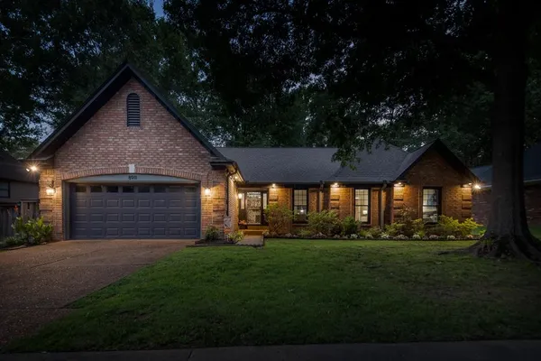 $319,900 | 8911 Walnut Ridge Loop, Memphis, TN 38018