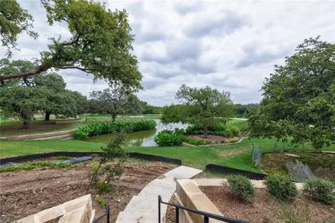 $899,000 | 3905 Vantage Drive, Austin, TX 78731