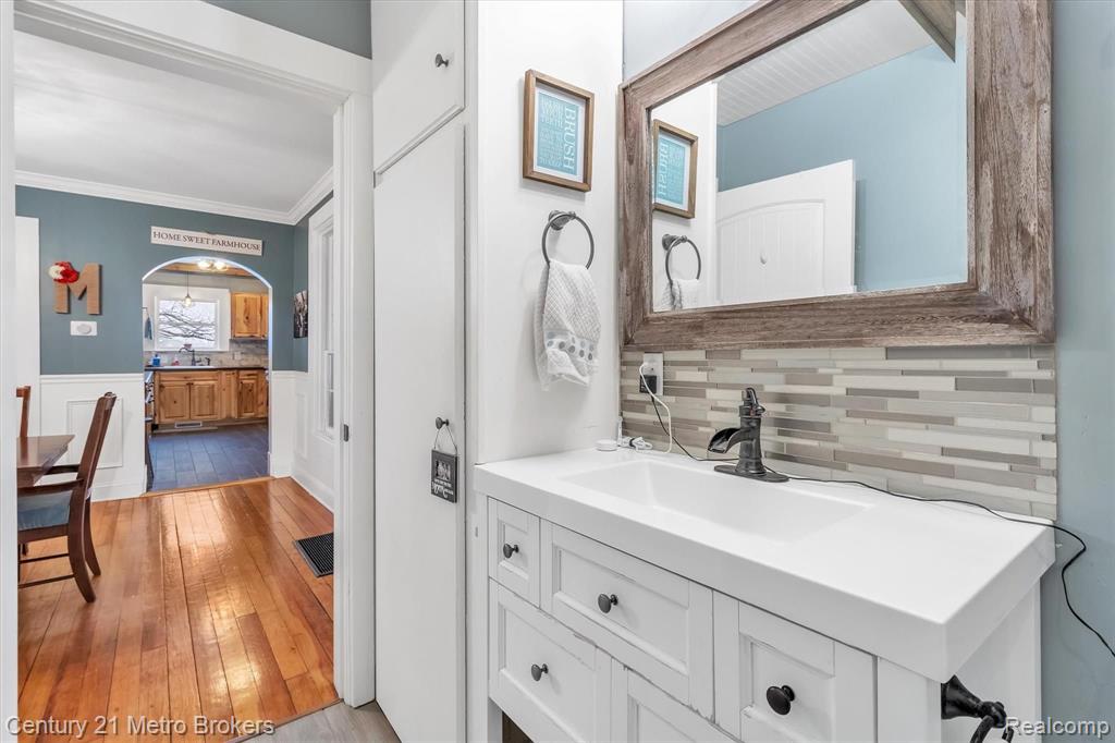 11153 West Stanley Road Flushing, MI 48433 - Photo 19 of 43