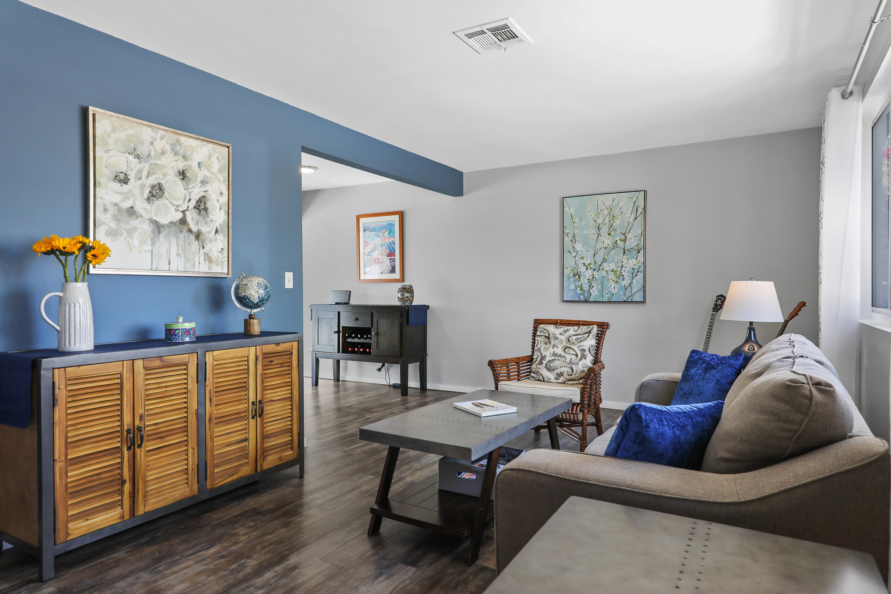 70171 Chappel Road Rancho Mirage, CA 92270 - Photo 12 of 38 a living room with furniture