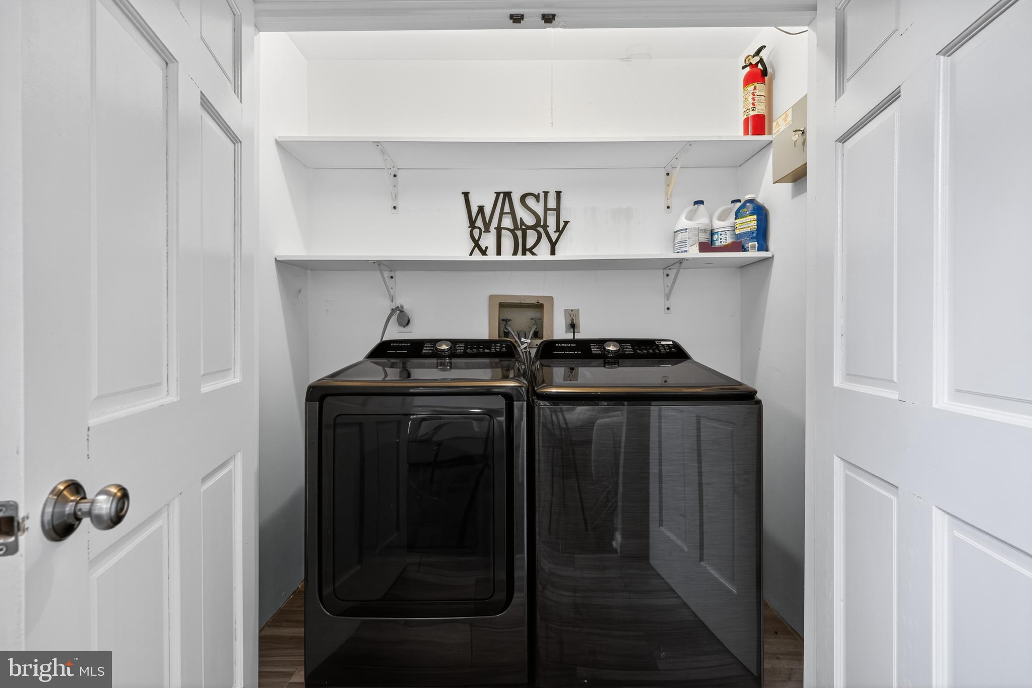 1656 South Ash Circle Jamison, PA 18929 - Photo 16 of 30 a utility room with dryer and washer
