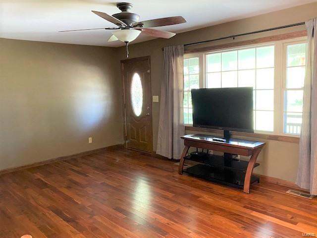 26235 Airport Road Dow, IL 62022 - Photo 9 of 33