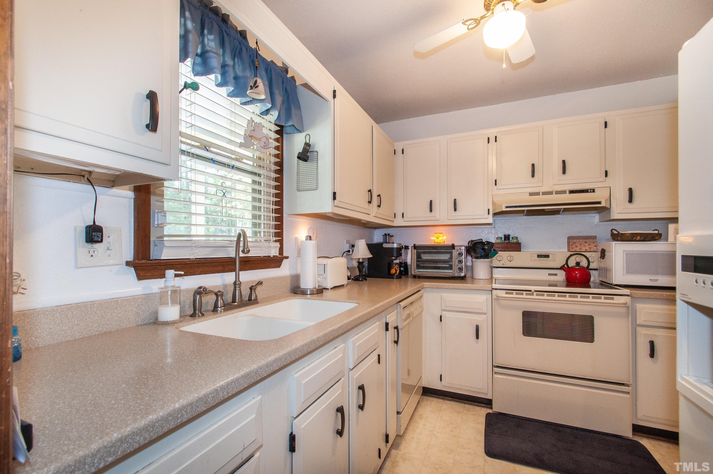 720 Benchmark Drive Raleigh, NC 27615 - Photo 2 of 30 Gallery Image 2