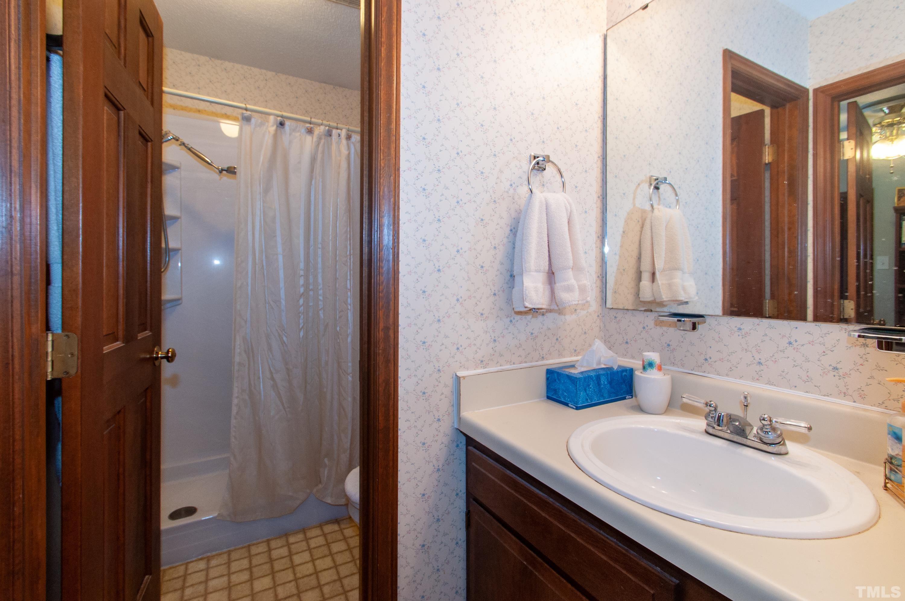 720 Benchmark Drive Raleigh, NC 27615 - Photo 15 of 30 Gallery Image 15