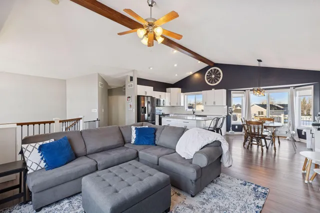 $374,900 | 1546 Mallard Avenue, Baldwin, WI 54002