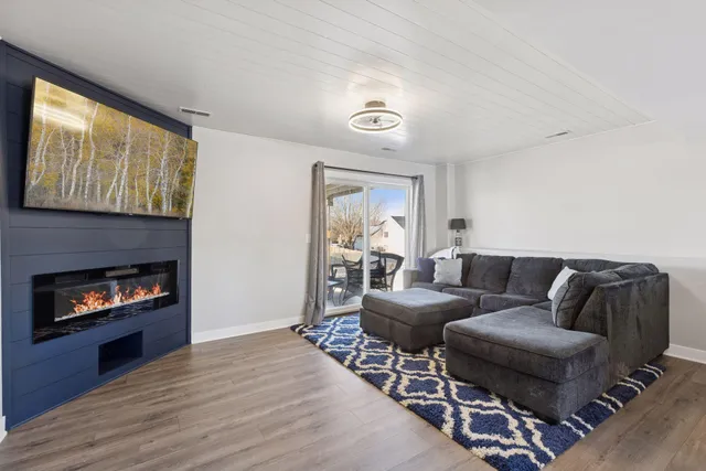 $374,900 | 1546 Mallard Avenue, Baldwin, WI 54002