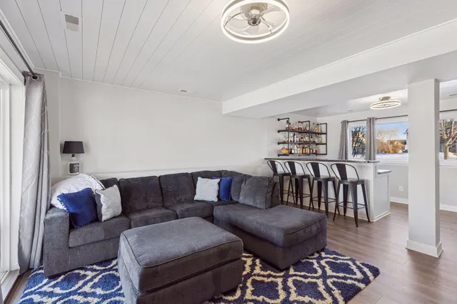 $374,900 | 1546 Mallard Avenue, Baldwin, WI 54002