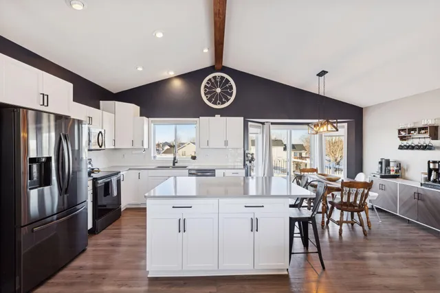 $374,900 | 1546 Mallard Avenue, Baldwin, WI 54002