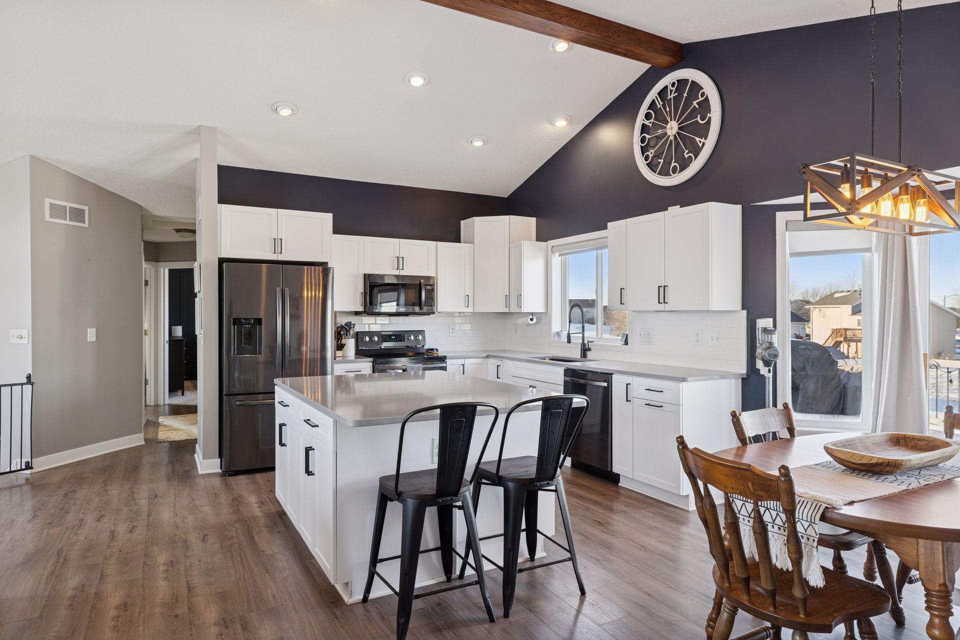 1546 Mallard Avenue Baldwin, WI 54002 - Photo 6 of 47