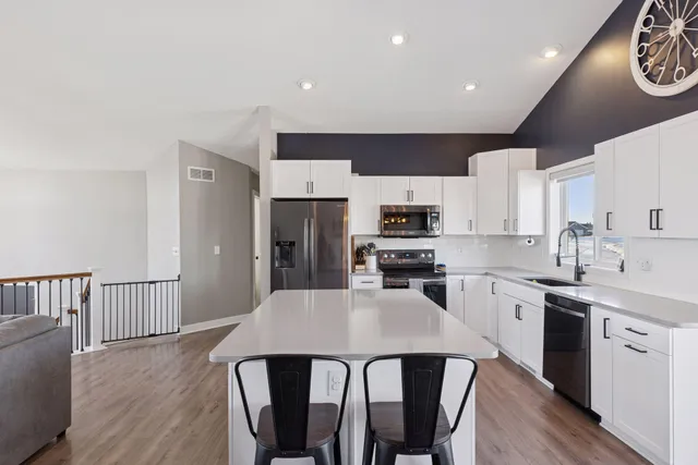 $374,900 | 1546 Mallard Avenue, Baldwin, WI 54002