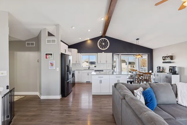 $374,900 | 1546 Mallard Avenue, Baldwin, WI 54002