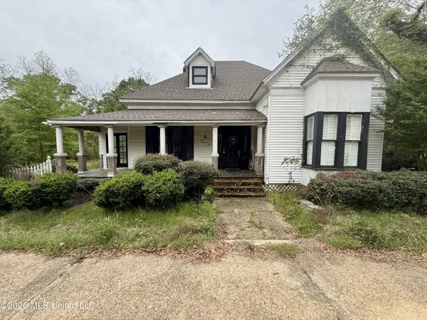$145,000 | 101 South Main Street, Mount Olive, MS 39119