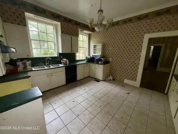 $145,000 | 101 South Main Street, Mount Olive, MS 39119