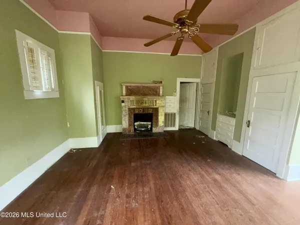 $145,000 | 101 South Main Street, Mount Olive, MS 39119