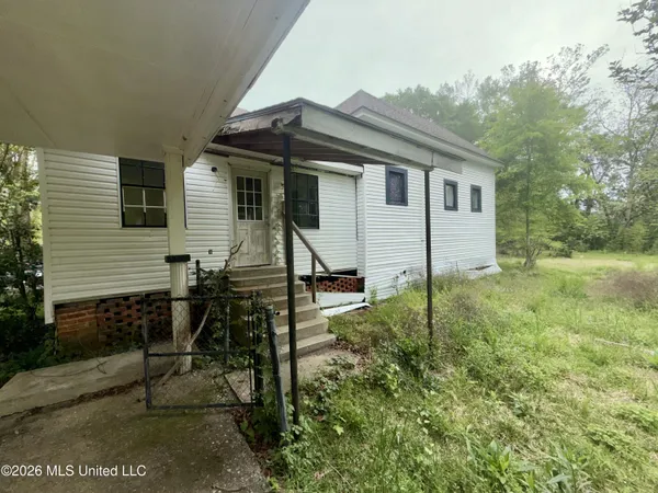 $145,000 | 101 South Main Street, Mount Olive, MS 39119