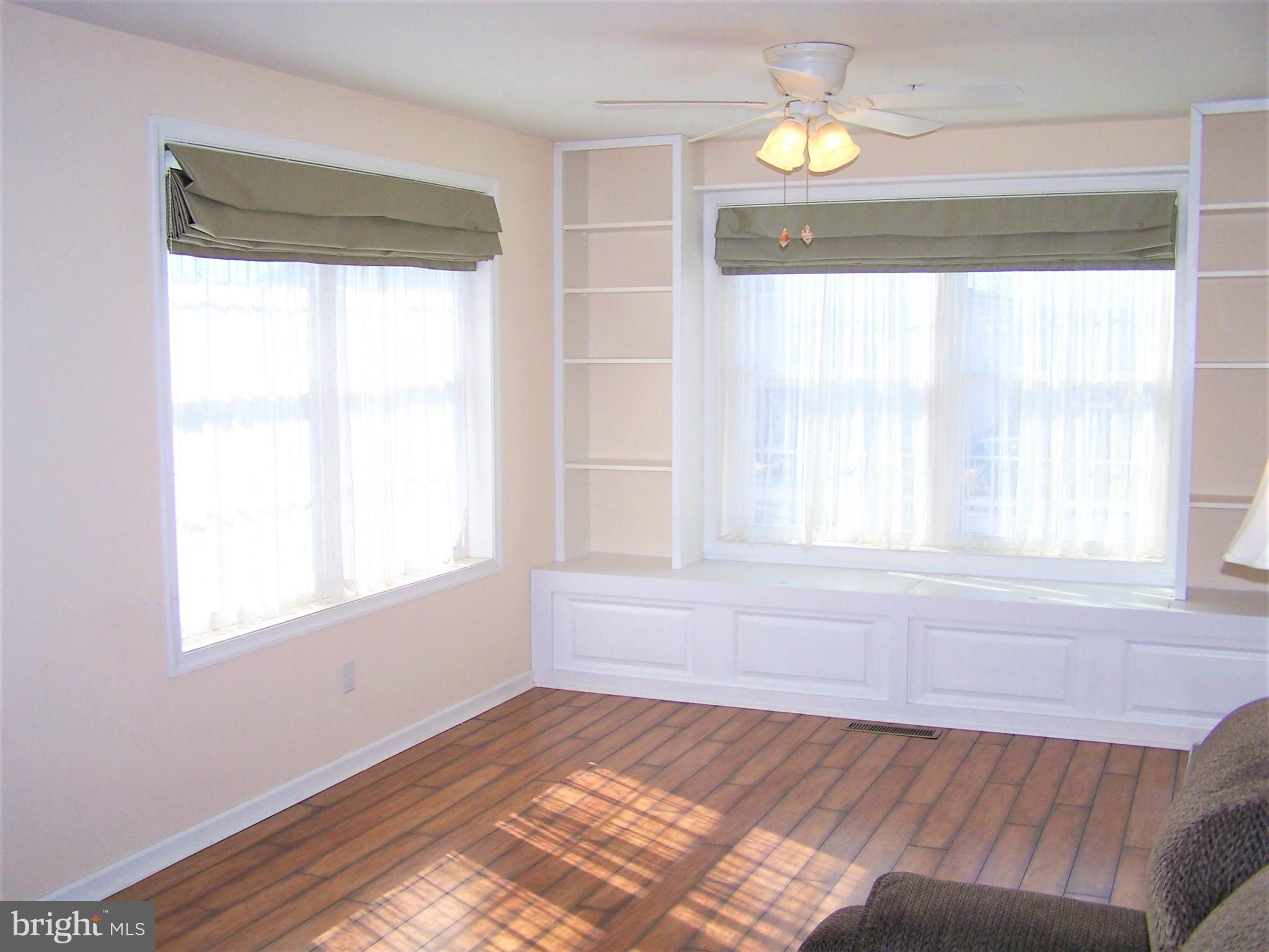 13308 Nantucket Road Ocean City, MD 21842 - Photo 22 of 74 Living Area