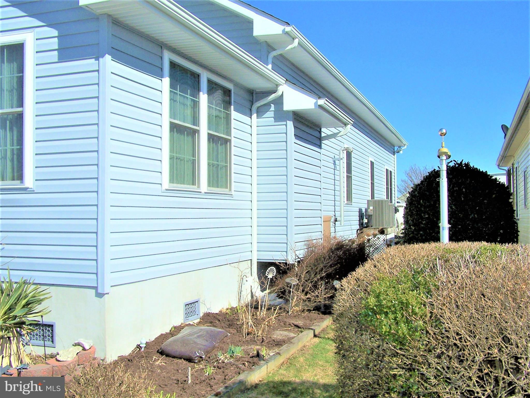13308 Nantucket Road Ocean City, MD 21842 - Photo 5 of 74 Right Side Elevation